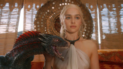 extant_GameOfThrones_3x07-TheBearAndTheMaidenFair_2617