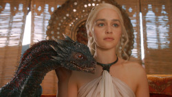 extant_GameOfThrones_3x07-TheBearAndTheMaidenFair_2620