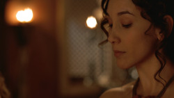 extant_GameOfThrones_3x07-TheBearAndTheMaidenFair_2629