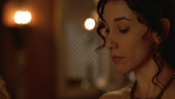 extant_GameOfThrones_3x07-TheBearAndTheMaidenFair_2630
