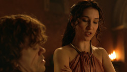 extant_GameOfThrones_3x07-TheBearAndTheMaidenFair_2641