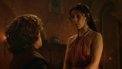 extant_GameOfThrones_3x07-TheBearAndTheMaidenFair_2682
