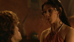 extant_GameOfThrones_3x07-TheBearAndTheMaidenFair_2695