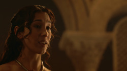 extant_GameOfThrones_3x07-TheBearAndTheMaidenFair_2731