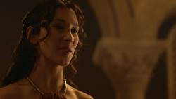 extant_GameOfThrones_3x07-TheBearAndTheMaidenFair_2752