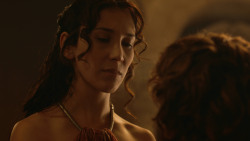 extant_GameOfThrones_3x07-TheBearAndTheMaidenFair_2817