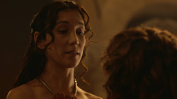 extant_GameOfThrones_3x07-TheBearAndTheMaidenFair_2820
