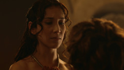 extant_GameOfThrones_3x07-TheBearAndTheMaidenFair_2833