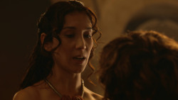 extant_GameOfThrones_3x07-TheBearAndTheMaidenFair_2842
