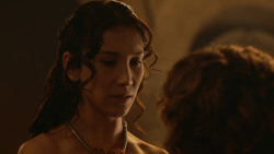 extant_GameOfThrones_3x07-TheBearAndTheMaidenFair_2845