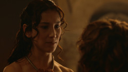 extant_GameOfThrones_3x07-TheBearAndTheMaidenFair_2850