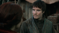 extant_GameOfThrones_3x07-TheBearAndTheMaidenFair_2930