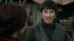 extant_GameOfThrones_3x07-TheBearAndTheMaidenFair_2933