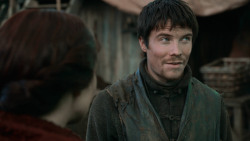 extant_GameOfThrones_3x07-TheBearAndTheMaidenFair_2939