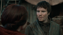extant_GameOfThrones_3x07-TheBearAndTheMaidenFair_3002