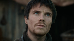 extant_GameOfThrones_3x07-TheBearAndTheMaidenFair_3022