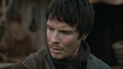 extant_GameOfThrones_3x07-TheBearAndTheMaidenFair_3052