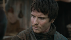 extant_GameOfThrones_3x07-TheBearAndTheMaidenFair_3054