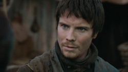 extant_GameOfThrones_3x07-TheBearAndTheMaidenFair_3057