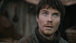extant_GameOfThrones_3x07-TheBearAndTheMaidenFair_3065