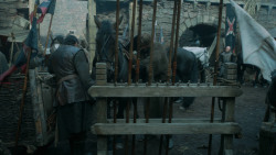 extant_GameOfThrones_3x07-TheBearAndTheMaidenFair_3499