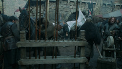 extant_GameOfThrones_3x07-TheBearAndTheMaidenFair_3503