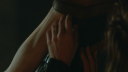 extant_GameOfThrones_3x07-TheBearAndTheMaidenFair_3630