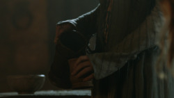 extant_GameOfThrones_3x07-TheBearAndTheMaidenFair_3665