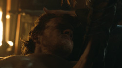 extant_GameOfThrones_3x07-TheBearAndTheMaidenFair_3671