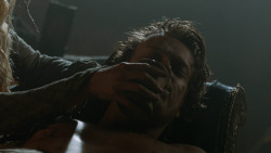 extant_GameOfThrones_3x07-TheBearAndTheMaidenFair_3691