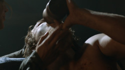 extant_GameOfThrones_3x07-TheBearAndTheMaidenFair_3696