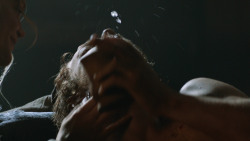 extant_GameOfThrones_3x07-TheBearAndTheMaidenFair_3697