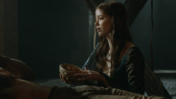 extant_GameOfThrones_3x07-TheBearAndTheMaidenFair_3706