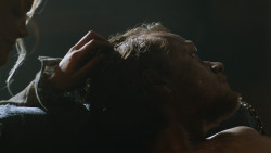 extant_GameOfThrones_3x07-TheBearAndTheMaidenFair_3707