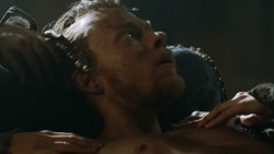 extant_GameOfThrones_3x07-TheBearAndTheMaidenFair_3733