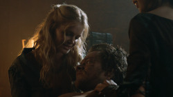 extant_GameOfThrones_3x07-TheBearAndTheMaidenFair_3745