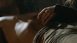 extant_GameOfThrones_3x07-TheBearAndTheMaidenFair_3751