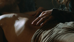 extant_GameOfThrones_3x07-TheBearAndTheMaidenFair_3752
