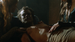 extant_GameOfThrones_3x07-TheBearAndTheMaidenFair_3757