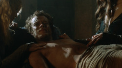 extant_GameOfThrones_3x07-TheBearAndTheMaidenFair_3760