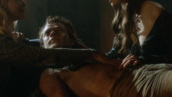 extant_GameOfThrones_3x07-TheBearAndTheMaidenFair_3764