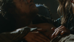 extant_GameOfThrones_3x07-TheBearAndTheMaidenFair_3767