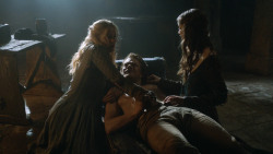 extant_GameOfThrones_3x07-TheBearAndTheMaidenFair_3771