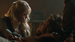 extant_GameOfThrones_3x07-TheBearAndTheMaidenFair_3775