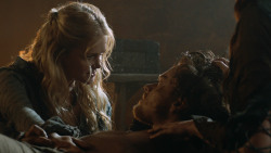 extant_GameOfThrones_3x07-TheBearAndTheMaidenFair_3776