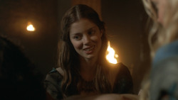 extant_GameOfThrones_3x07-TheBearAndTheMaidenFair_3784