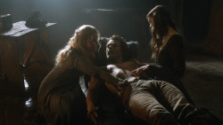 extant_GameOfThrones_3x07-TheBearAndTheMaidenFair_3802