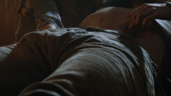 extant_GameOfThrones_3x07-TheBearAndTheMaidenFair_3815