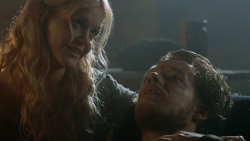 extant_GameOfThrones_3x07-TheBearAndTheMaidenFair_3828