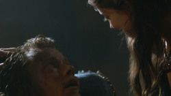 extant_GameOfThrones_3x07-TheBearAndTheMaidenFair_3836